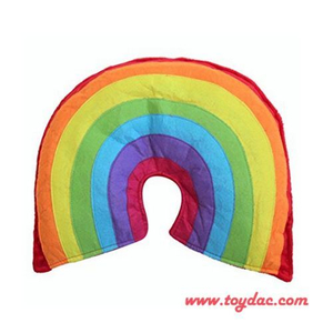 Almohada de viaje para el cuello con forma de arcoíris de felpa